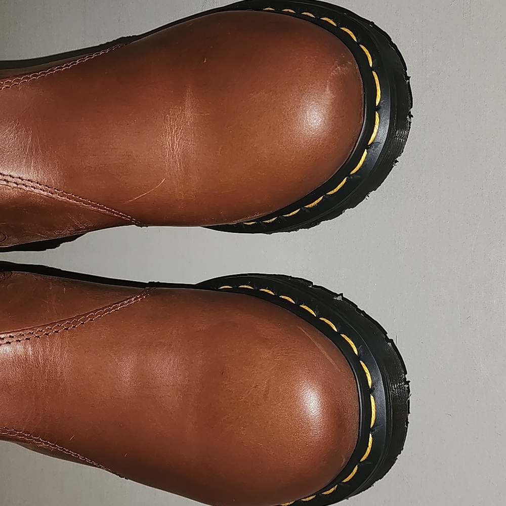 Dr. Martens Brown Leather Boots Winter Boots Brand New - Picture 4 of 10